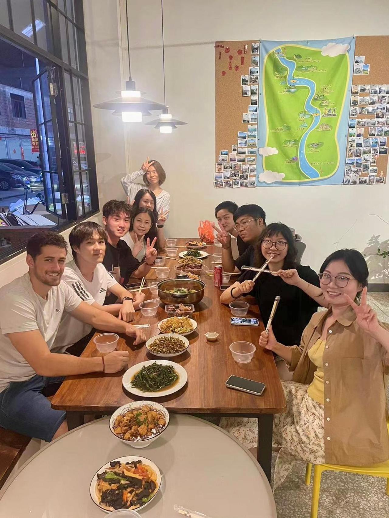 Pomelo Hostel Xingping Yangshuo Zewnętrze zdjęcie